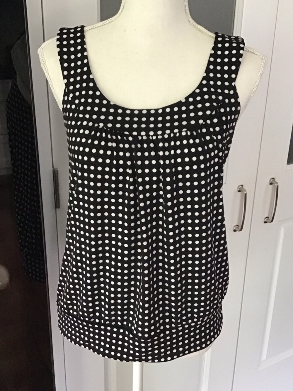 Byer California Black & White Polka Dot Scoop Tank
